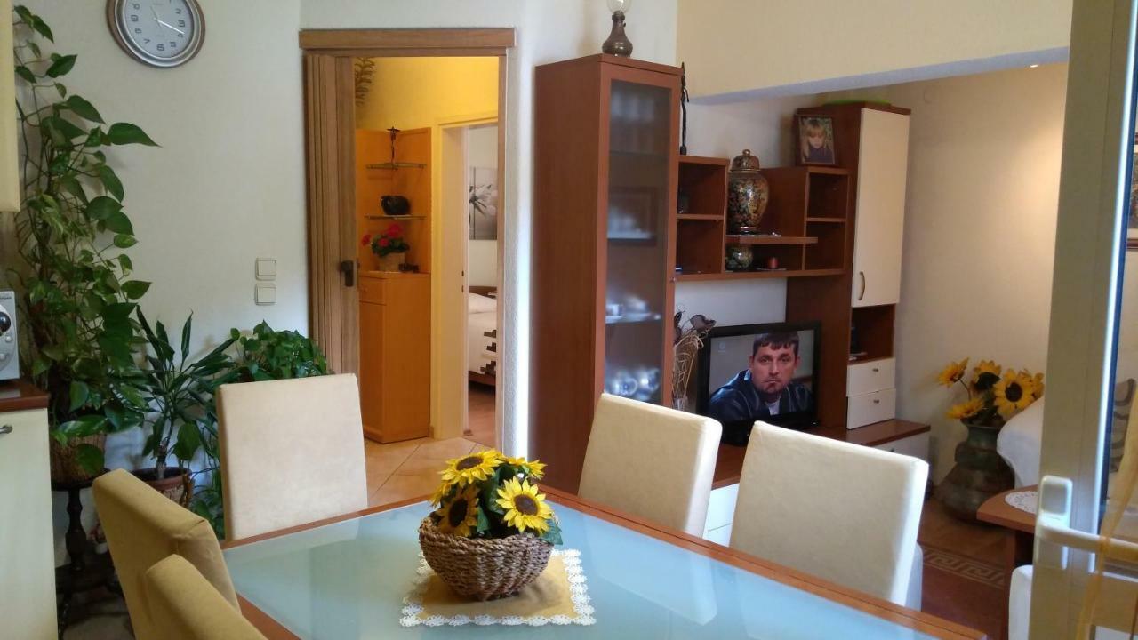Apartment Tatjana Vis Buitenkant foto